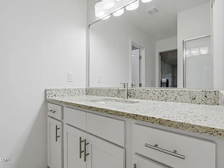 13808 Paseo Sereno Dr — Photo 29