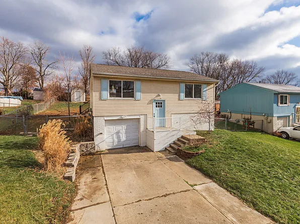 153 Belair Cir, Florence, KY 41042