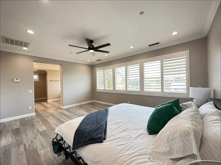 11496 Bridgeway Dr — Photo 38