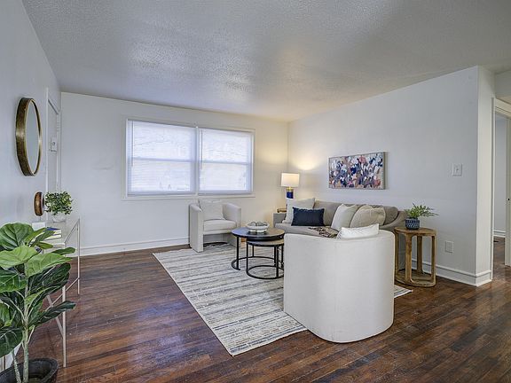 3rd image of 125 Sierra Pl Building 1-101