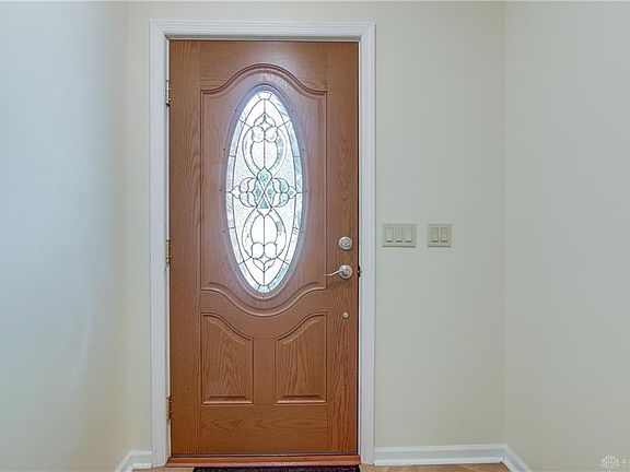 4th image of 2923 Derr Rd