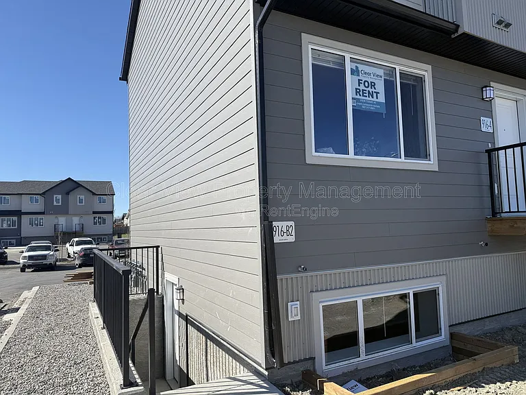 916 40th Ave N #B2 — Photo 20