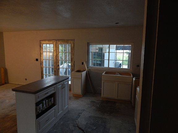 3rd image of 7036 Glen Mist