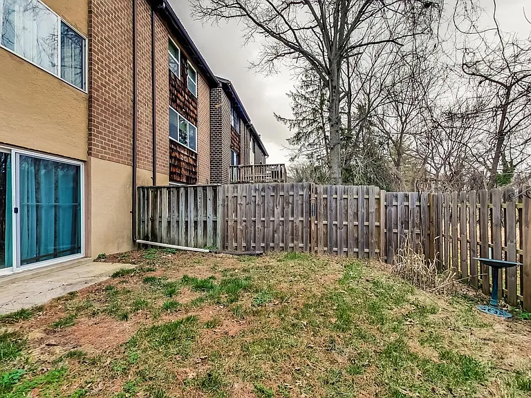 6510 Overheart Ln — Photo 27