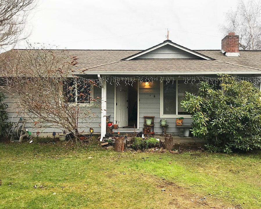 2nd image of 2910 Patton St