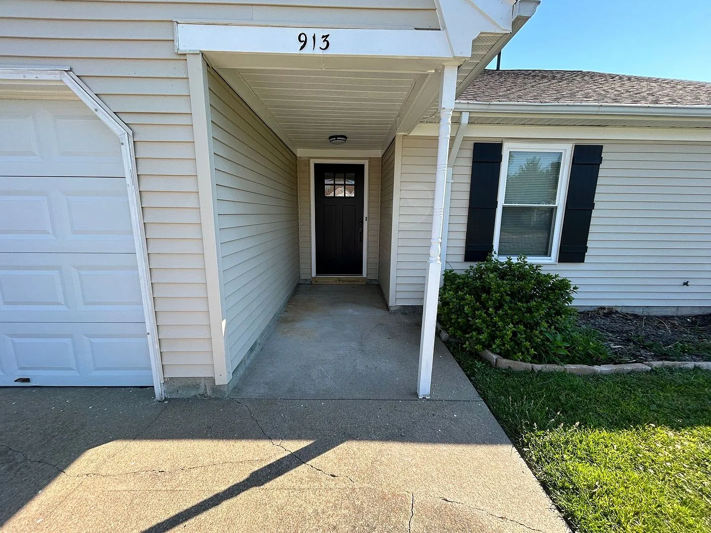 3-Bedroom Home in Virginia Beach's Ocean Lakes Community! — Photo 2