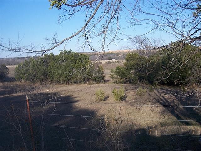 2nd image of 2486 County Road 304