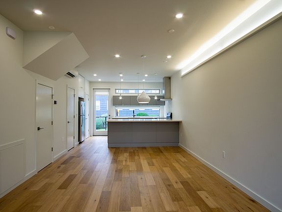 2nd image of 5163 E Burnside St #0