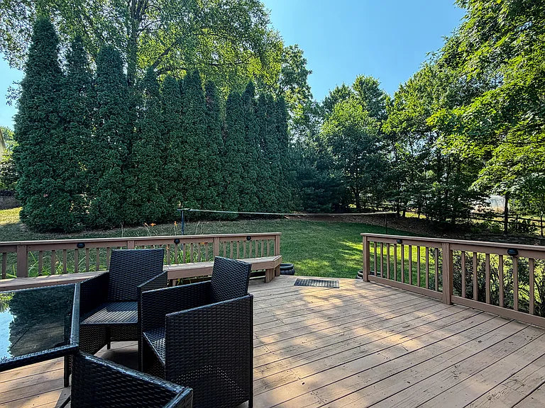 951 Daniel Dr — Photo 23