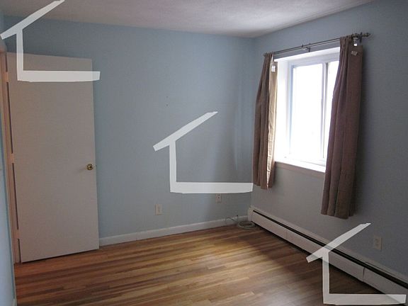 3rd image of 22 Radcliffe Rd #409