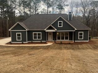 108 E Pine Dr, Pine Mountain, GA 31822