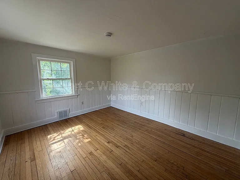 202 Main St #C — Photo 12