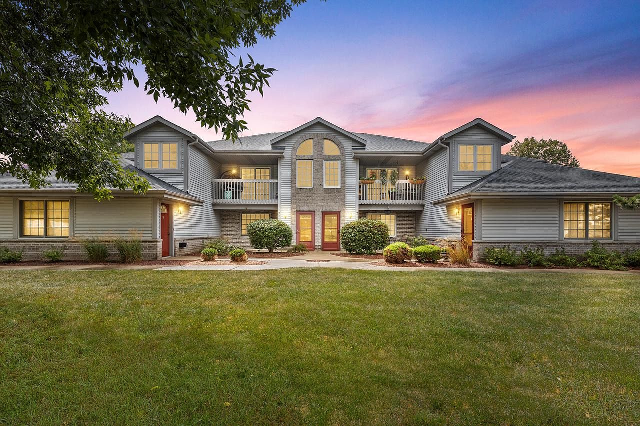 711 Quinlan DRIVE UNIT B, Pewaukee, WI 53072 MLS 1851370 Zillow