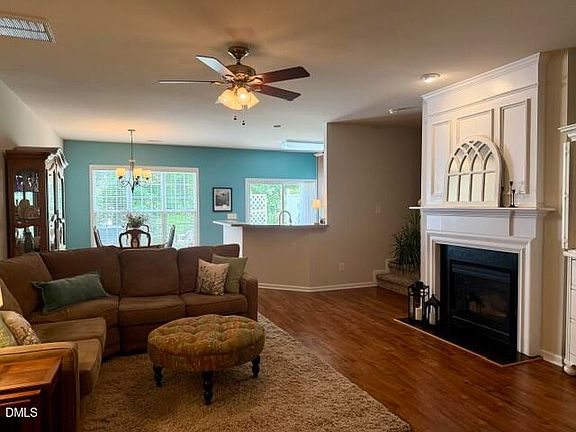 4th image of 7242 Racine Way