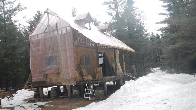 2nd image of 302 Ayers Rd