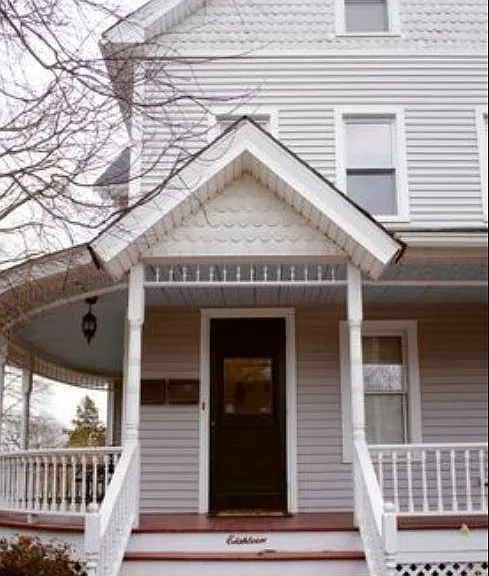 18 Saint John St — Photo 2
