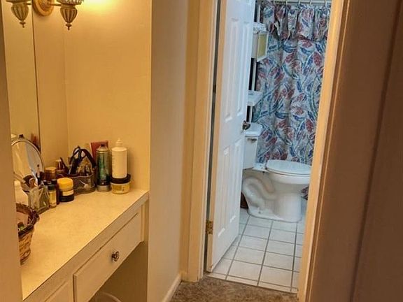 3rd image of 6284 Confederate Dr