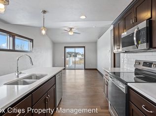 4690 N Lynndale Dr UNIT 31, Appleton, WI 54913