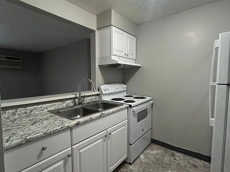1553 Glen Parker Ave #12 — Photo 7