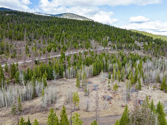 3rd image of 991 Haskill Ranch Rd