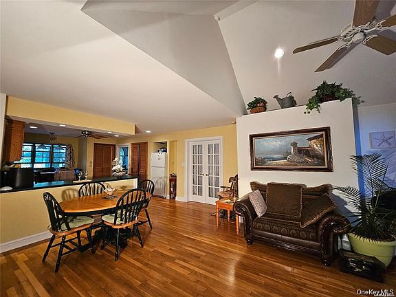 5th image of 10 Phyllis Road