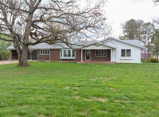 721 Lakeview Dr, Camdenton, MO 65020