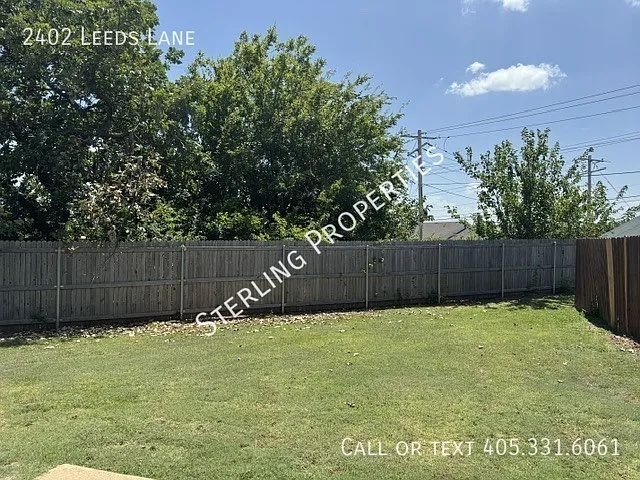 2402 Leeds Ln — Photo 34
