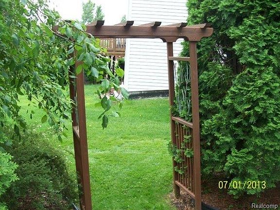 5th image of 1700 Dartmoor Dr