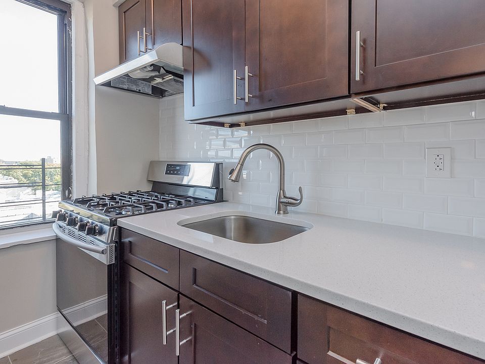 1st image of 25-98 36th St #6KK