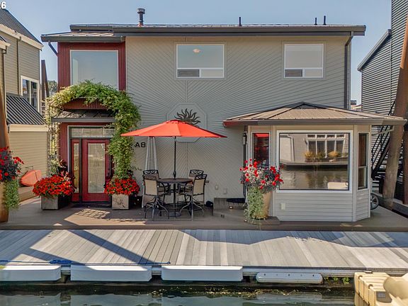 2nd image of 18525 NE Marine Dr Unit A08