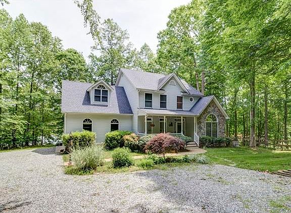 2nd image of 2587 Butterwood Cir