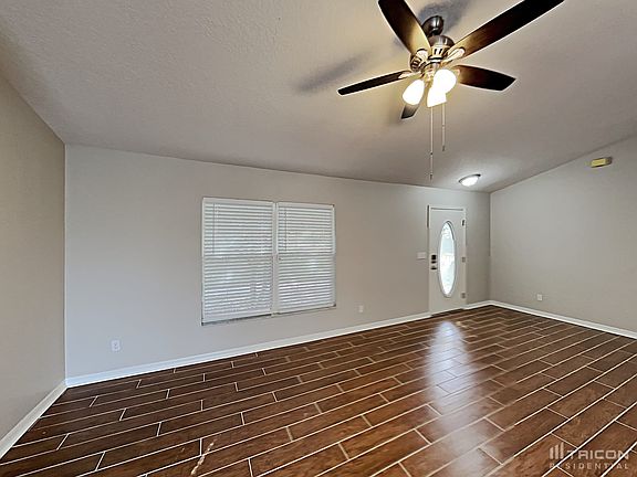 4th image of 17623 Virginia Cir