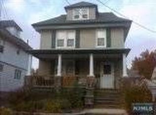 18 Gordon St, Ridgefield Park, NJ 07660