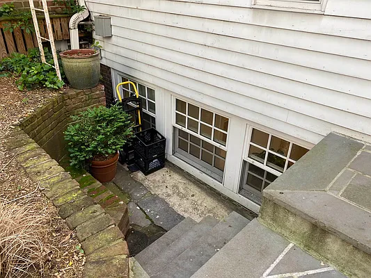 Rented by Double R Ventures LLC | media 33