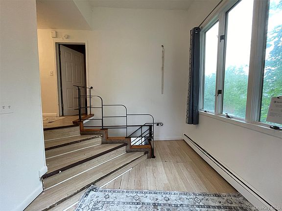 2nd image of 230 Park Avenue