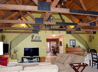 80 Deer Run Trl, Smithfield, RI 02917