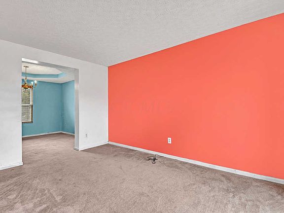 5th image of 1232 Pebble Brook Dr