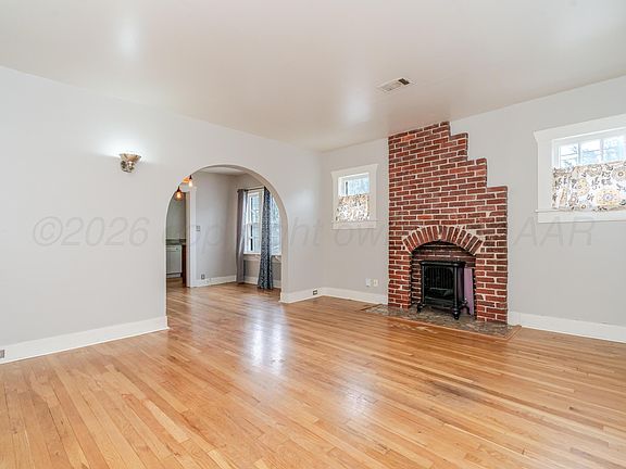 4th image of 1012 S Hayden St