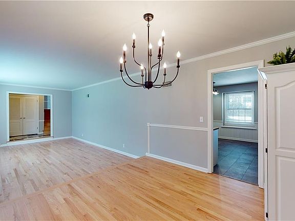 5th image of 7408 High Dr