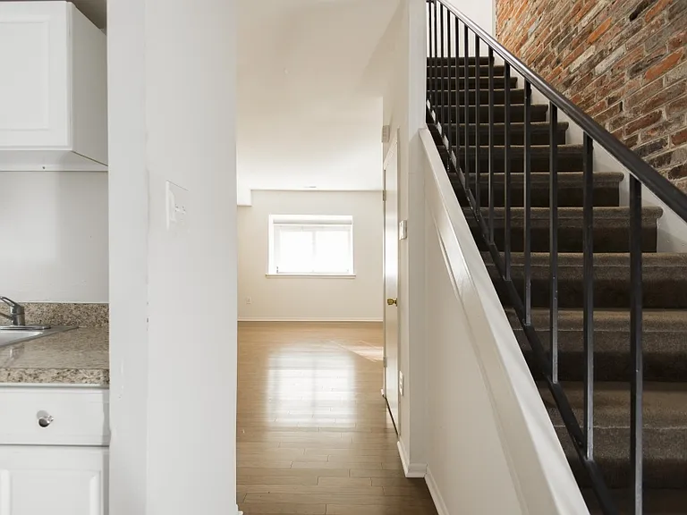 Liberty View Apartments — Photo 13