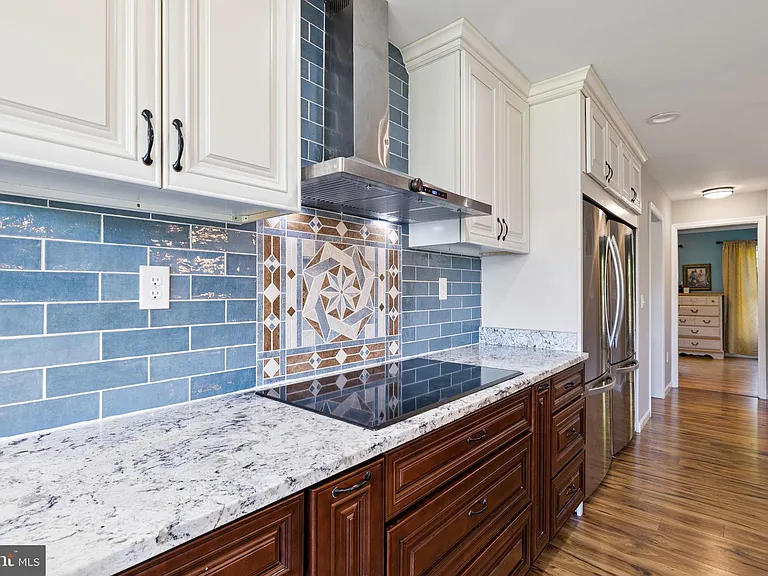 4301 Mountain View Dr — Photo 16