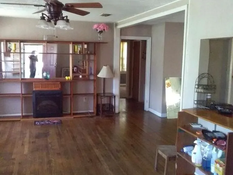 364 Smith St — Photo 2