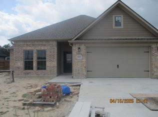 9415 Phelan Blvd, Beaumont, TX 77706