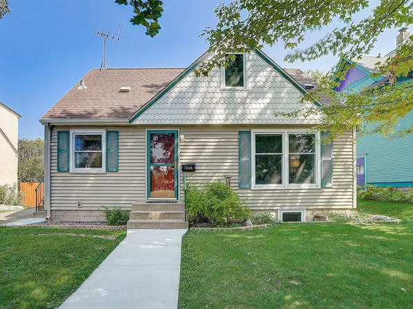 1060 Victoria St N, Saint Paul, MN 55103