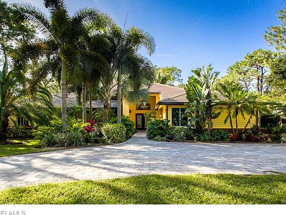 3rd image of 13873 Pine Villa Ln