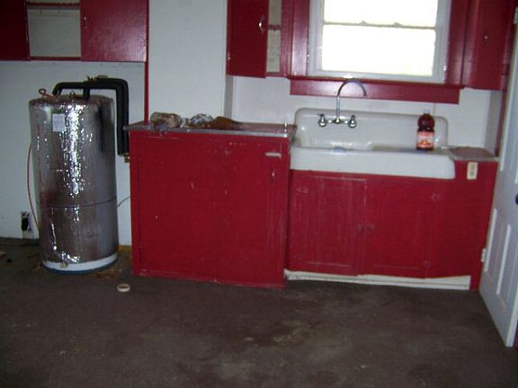 3rd image of 139 E Chilhowie St