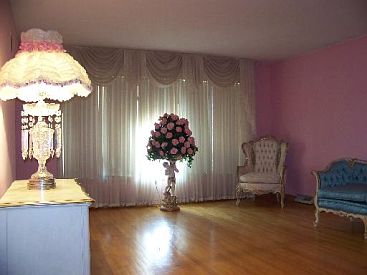 2nd image of 361 Marquette Ave