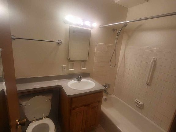 4th image of 935-937 N 37th St #101