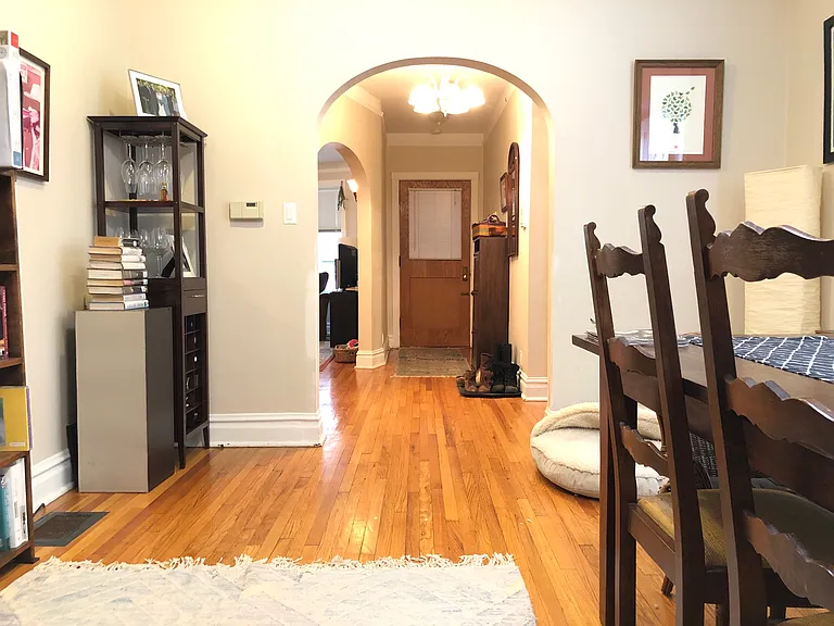 930 W Gunnison St #1 — Photo 3