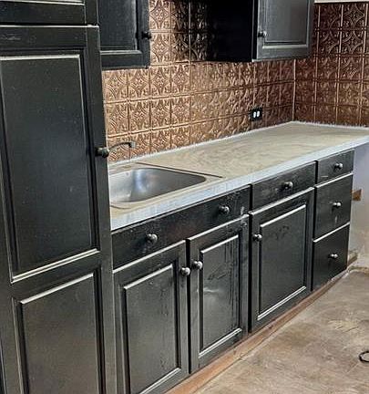 3rd image of 86 Main St APT 3